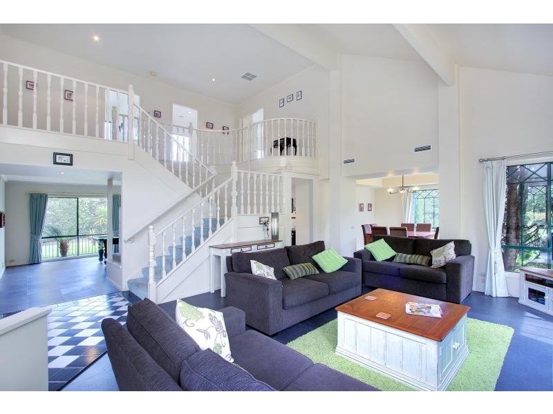 8 Scotsburn Court, Mornington VIC 3931