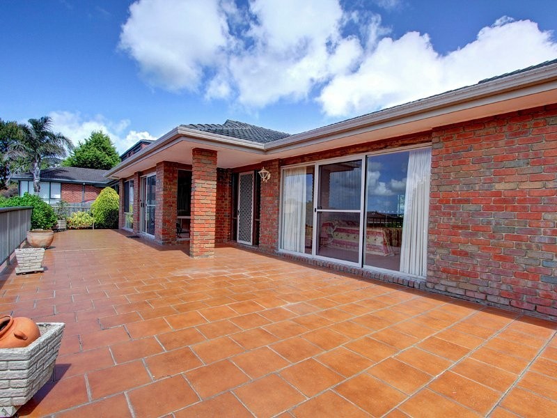 9 Jacaranda Crescent, Mornington VIC 3931