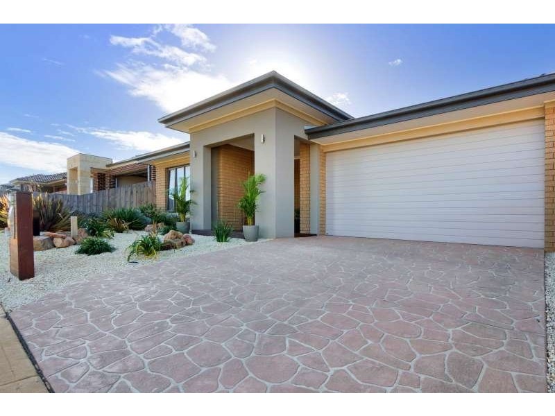 34 Marthas Ridge Dve, Mount Martha VIC 3934