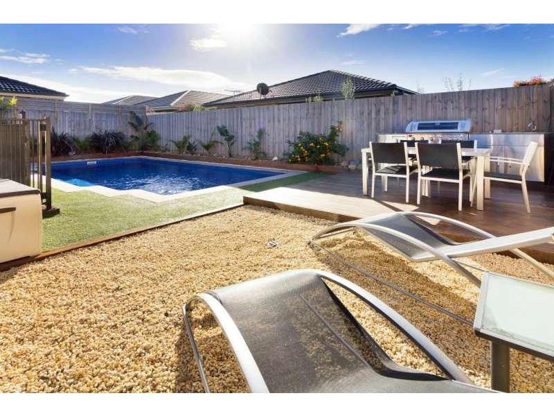 34 Marthas Ridge Dve, Mount Martha VIC 3934