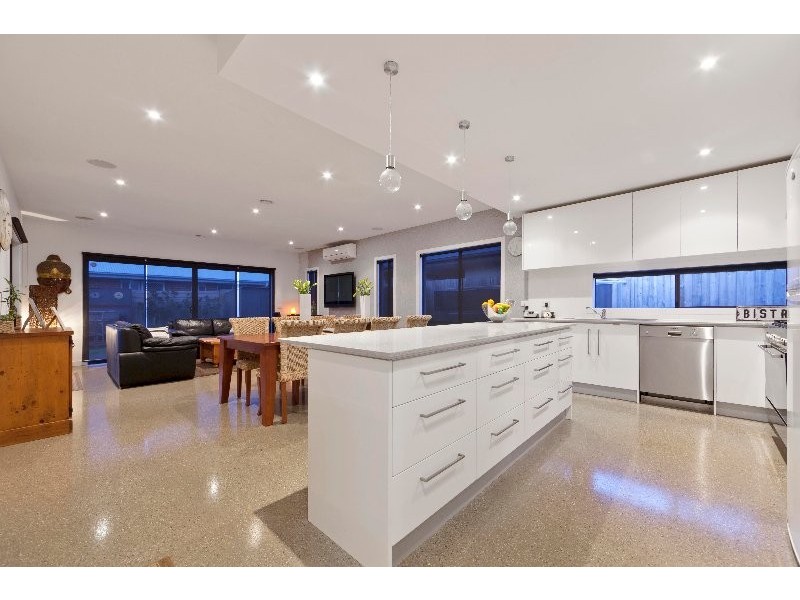 31 Harrap Rd, Mount Martha VIC 3934