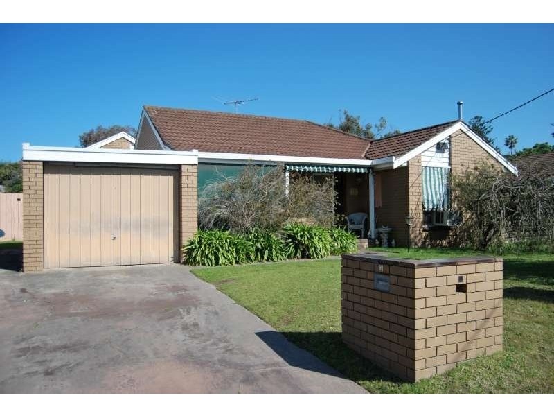 3/11-13 Johns Rd, Mornington VIC 3931