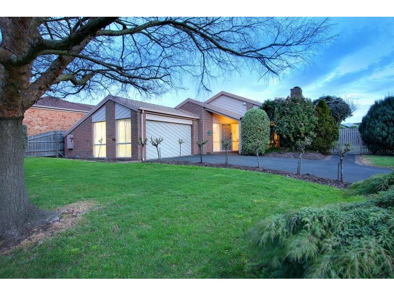 6 Billabong Close, Mornington VIC 3931