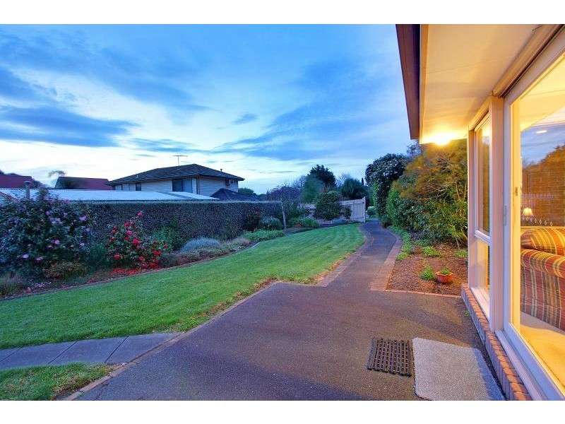 6 Billabong Close, Mornington VIC 3931