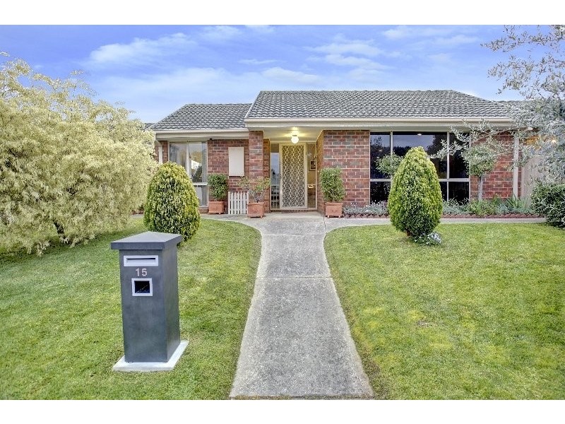 15 Parry Court, Mornington VIC 3931