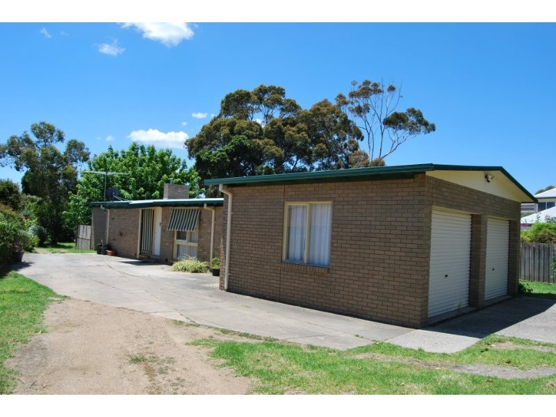 25 Van Ness Avenue, Mornington VIC 3931