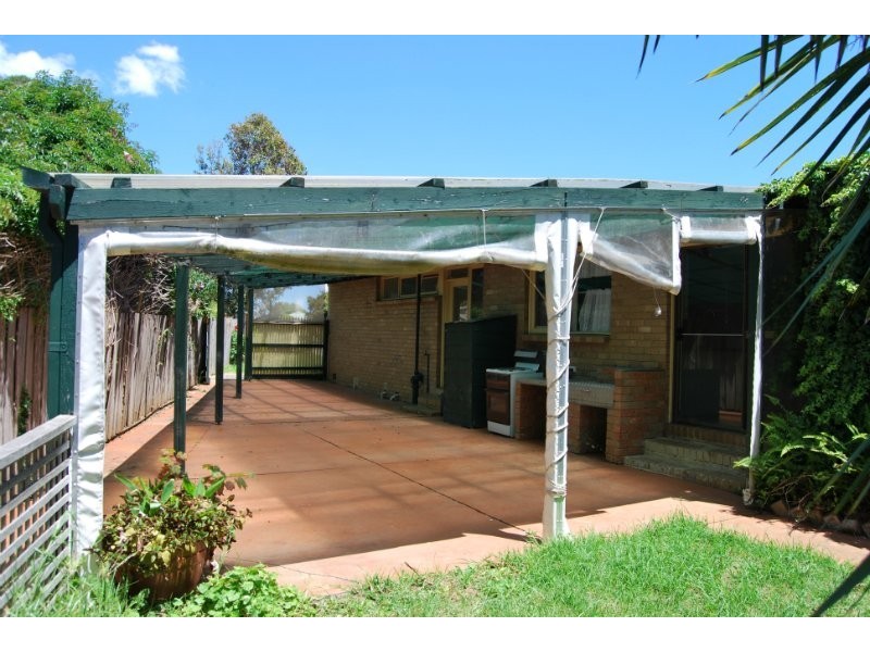 25 Van Ness Avenue, Mornington VIC 3931