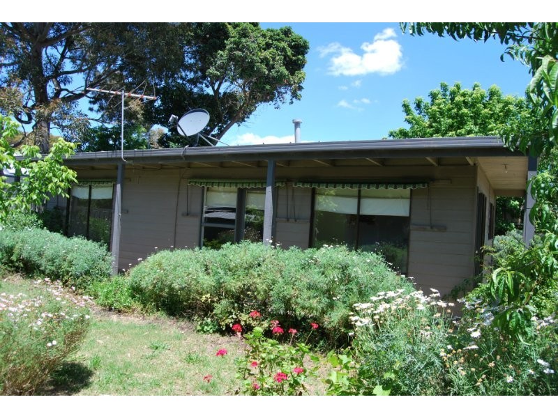 25 Van Ness Avenue, Mornington VIC 3931