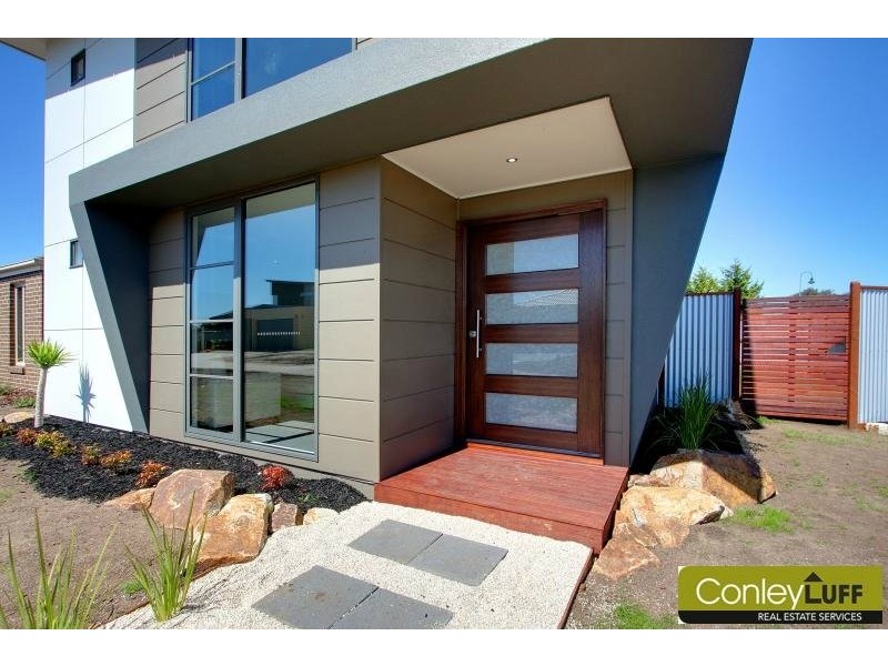 13 Ruby Cove, Mornington VIC 3931