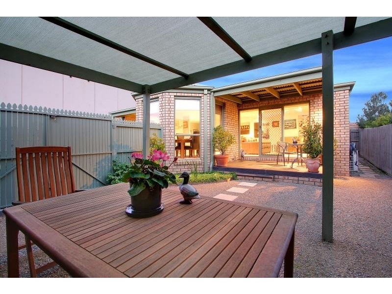 2/2 Kent Street, Mornington VIC 3931