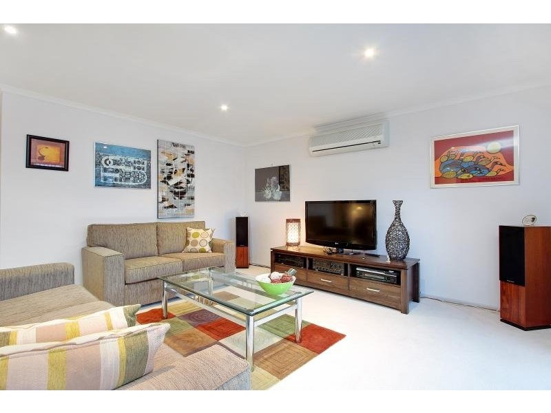 2/2 Kent Street, Mornington VIC 3931