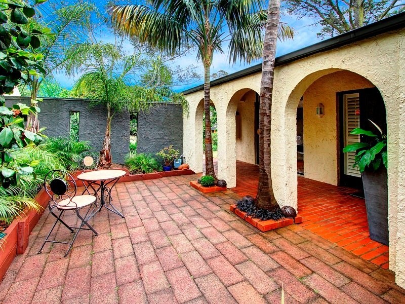 8 Mackeith Court, Mount Eliza VIC 3930