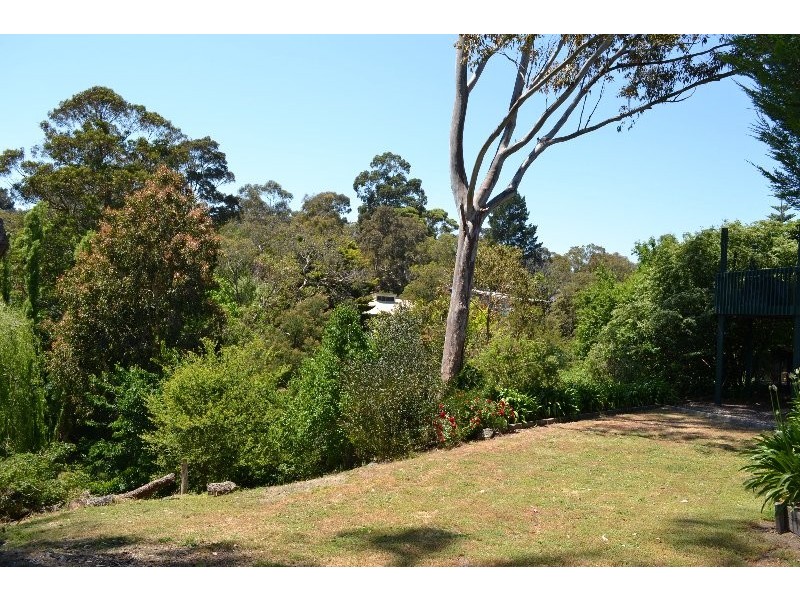 8 Mackeith Court, Mount Eliza VIC 3930