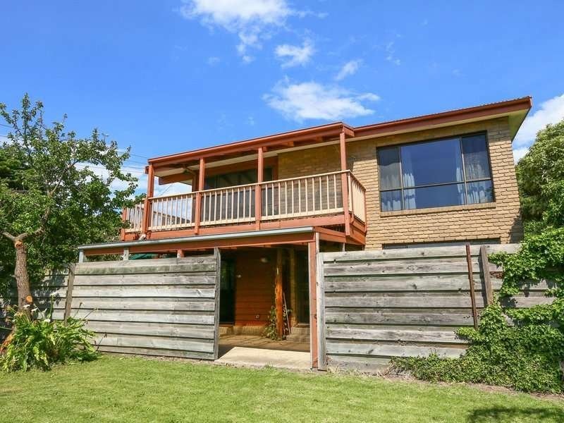 22 Nunns Rd, Mornington VIC 3931