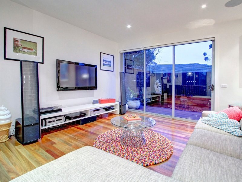 2/43 Spray Street, Mornington VIC 3931