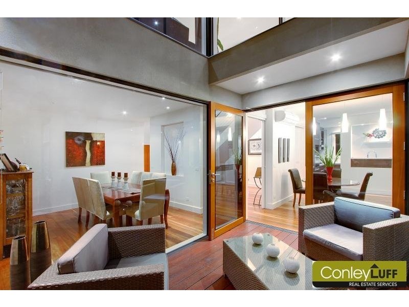 4 Lakeview Grove, Mornington VIC 3931
