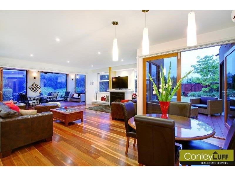 4 Lakeview Grove, Mornington VIC 3931