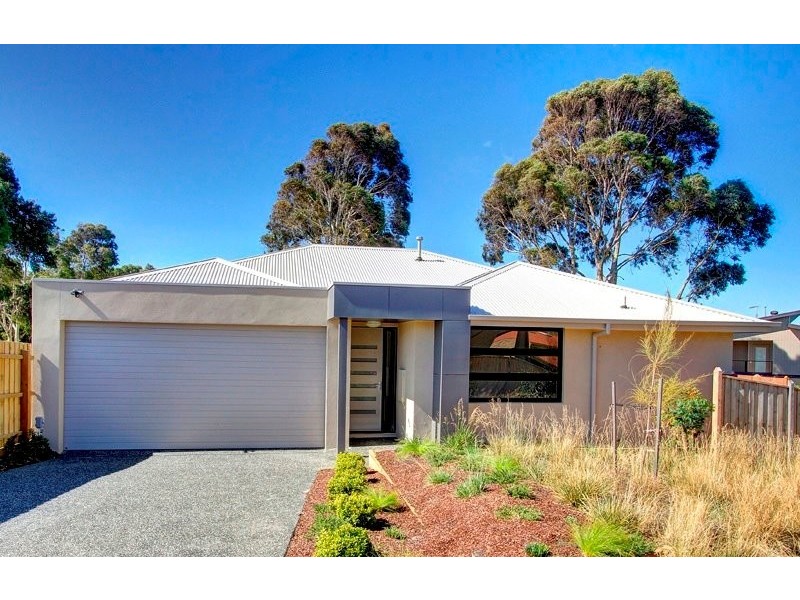 8 Bay Vista Close, Mount Martha VIC 3934