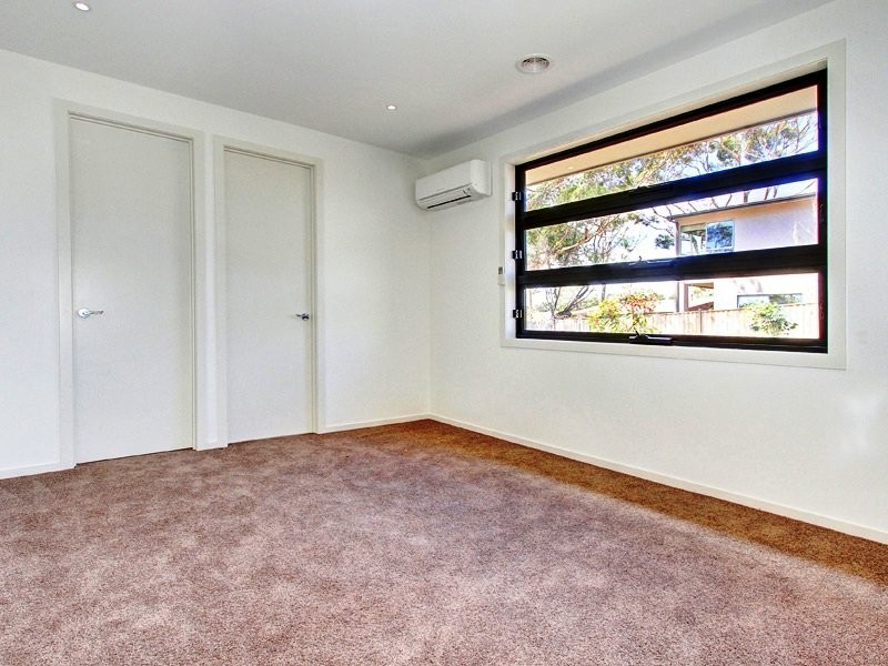 8 Bay Vista Close, Mount Martha VIC 3934