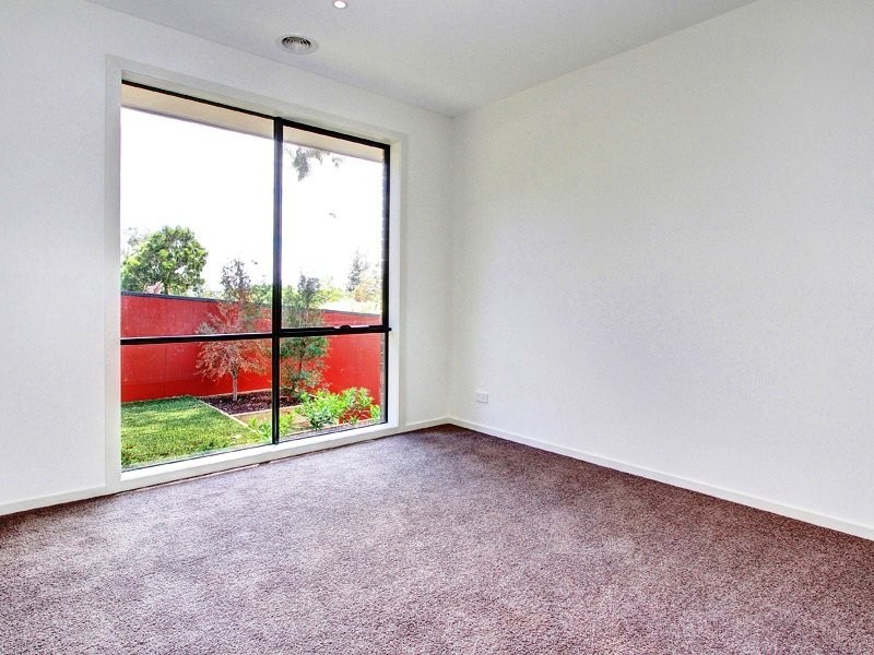 8 Bay Vista Close, Mount Martha VIC 3934