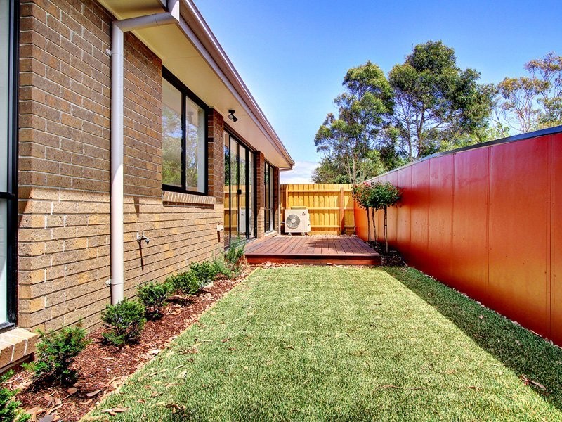 8 Bay Vista Close, Mount Martha VIC 3934