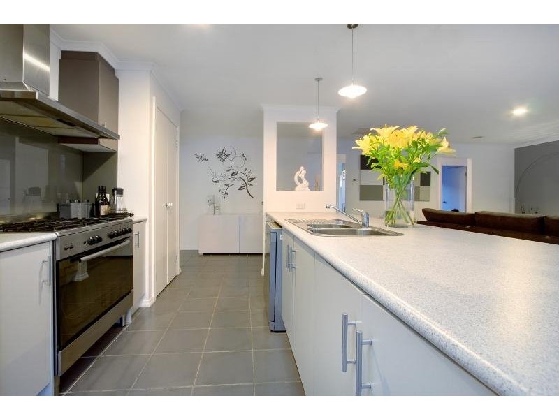 21 Lynn Close, Mornington VIC 3931