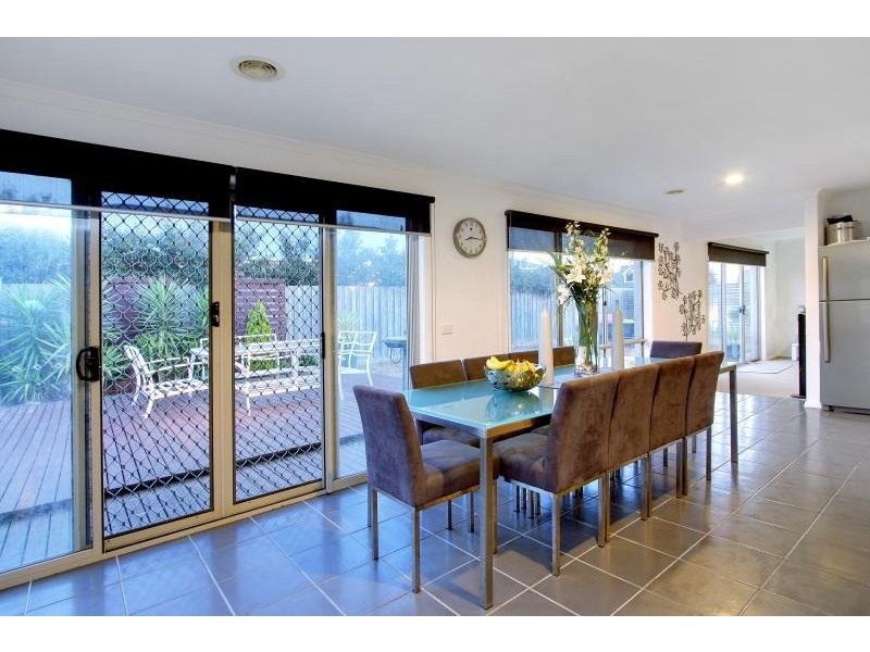 21 Lynn Close, Mornington VIC 3931