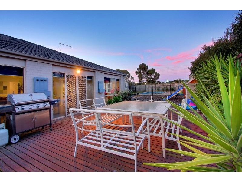 21 Lynn Close, Mornington VIC 3931