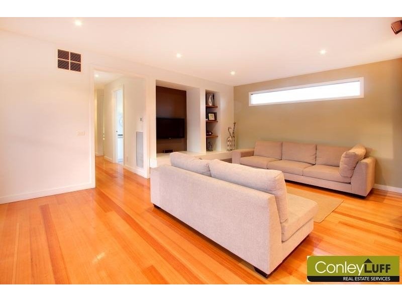 34 Ben Drive, Mornington VIC 3931