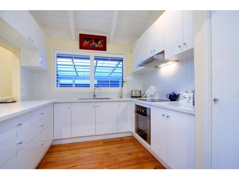 4/3 Marine Ave, Mornington VIC 3931