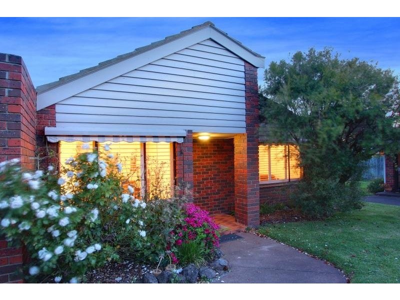 4/3 Marine Ave, Mornington VIC 3931