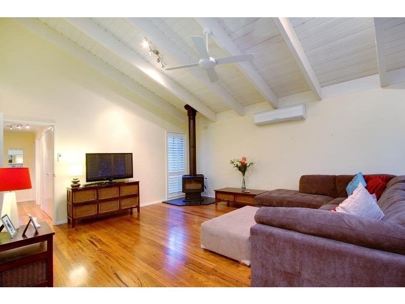 4/3 Marine Ave, Mornington VIC 3931