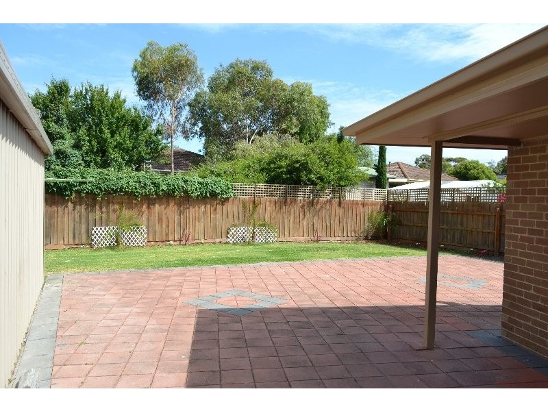 86 Robertson Drive, Mornington VIC 3931