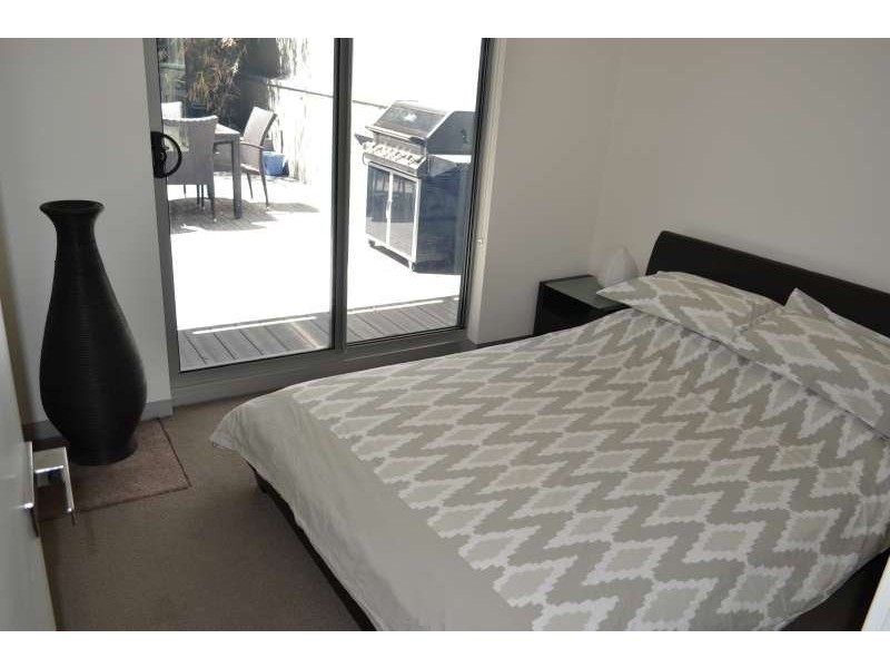 201/22 Main Street, Mornington VIC 3931