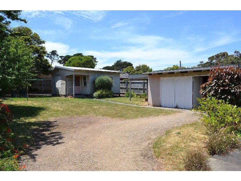 11 Naples Street, Mornington VIC 3931