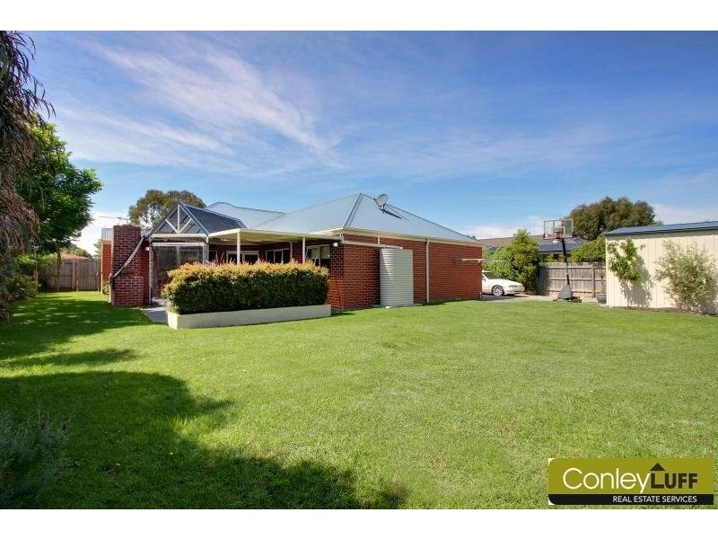 9 Sarshas Way, Mount Martha VIC 3934