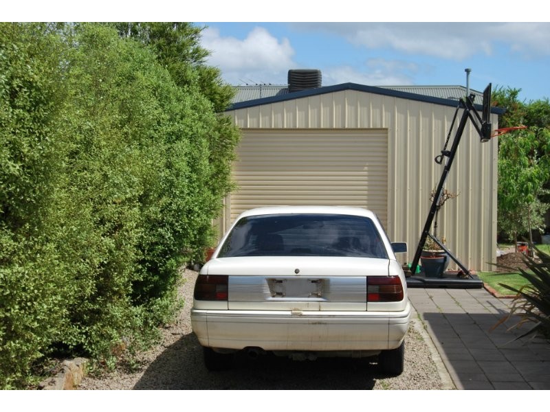 9 Sarshas Way, Mount Martha VIC 3934