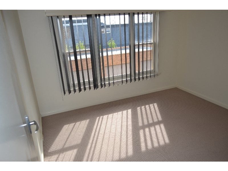 9/5 Barkly Street, Mornington VIC 3931