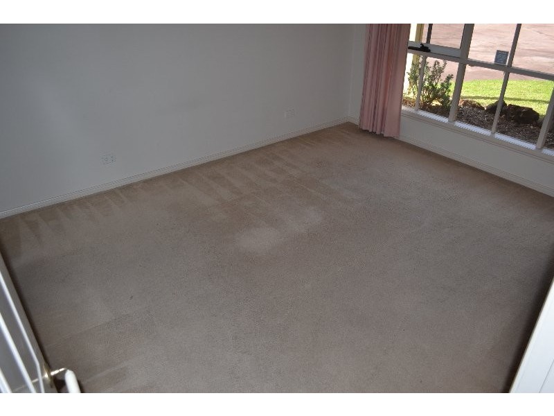 2/21 Lucerne Ave, Mornington VIC 3931