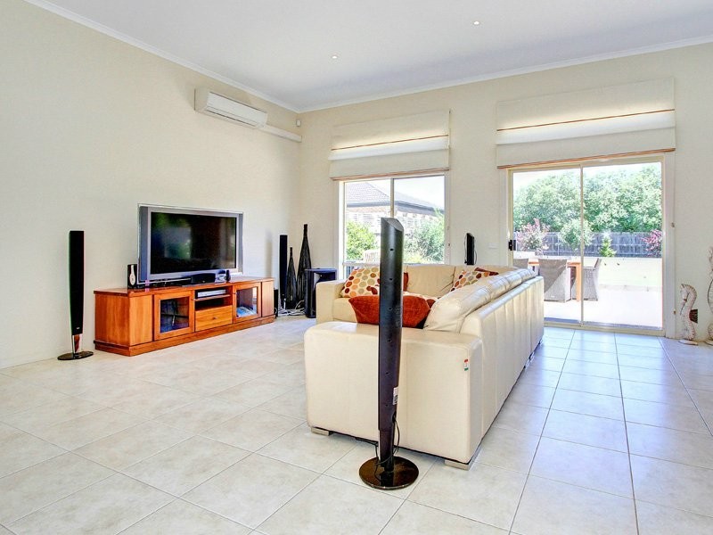 3 Samantha Drive, Mornington VIC 3931