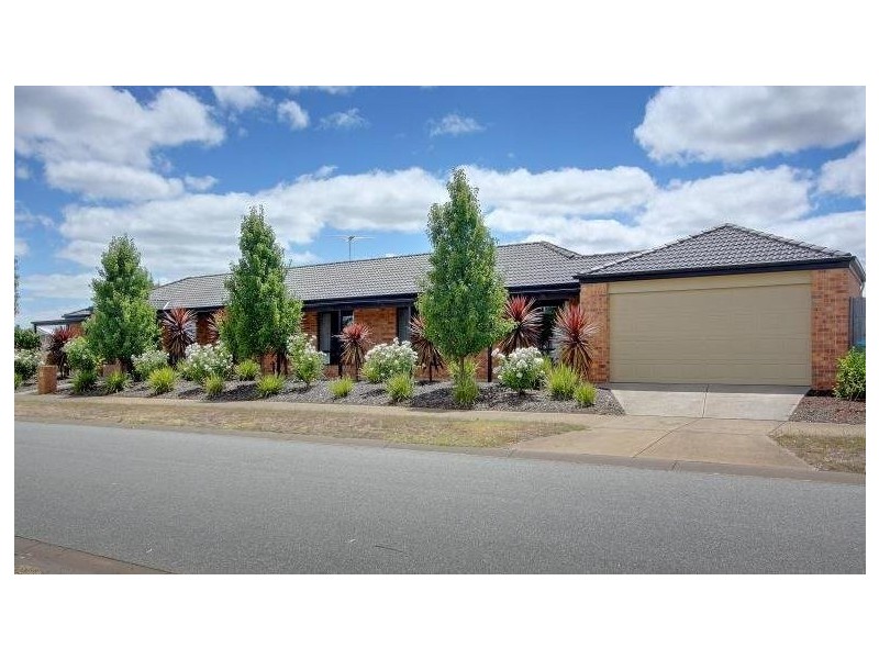 22 Eden Park Drive, Mornington VIC 3931