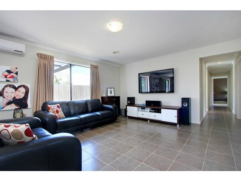 22 Eden Park Drive, Mornington VIC 3931