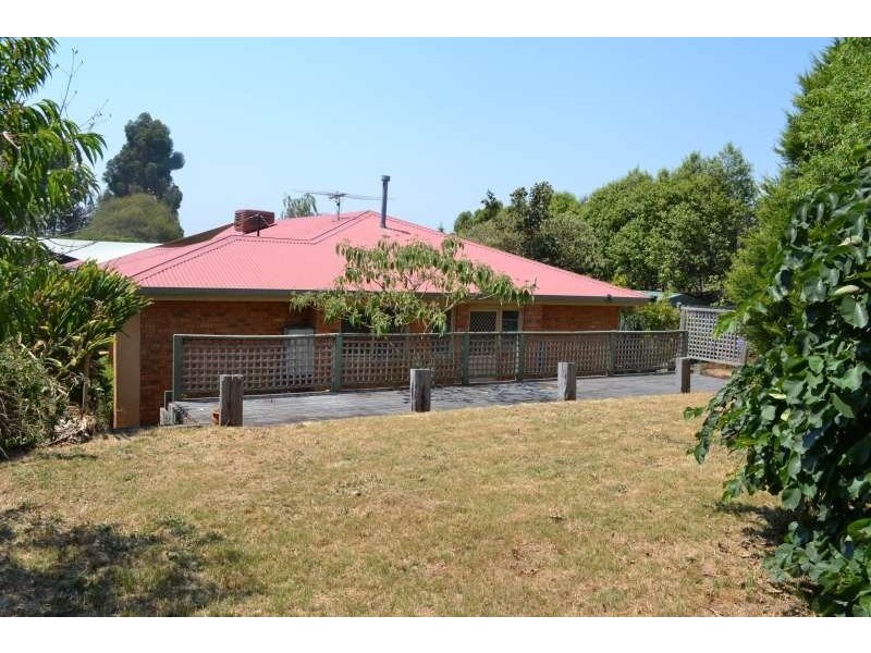 7 Mondana Way, Mount Martha VIC 3934