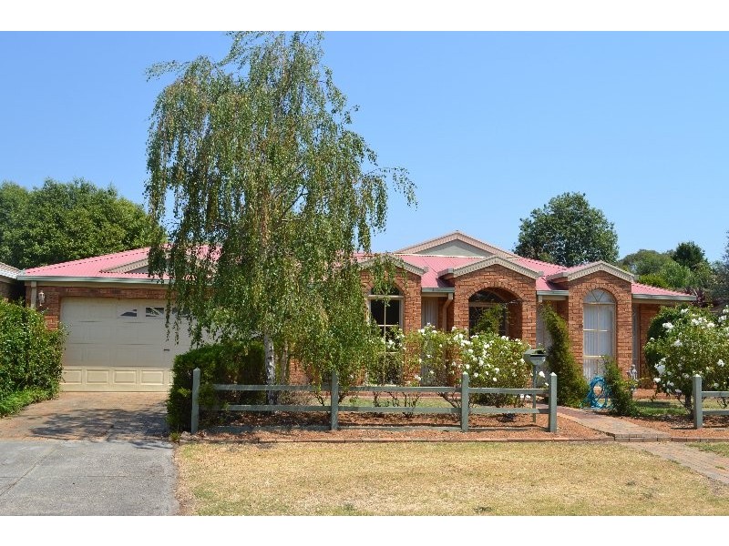 7 Mondana Way, Mount Martha VIC 3934