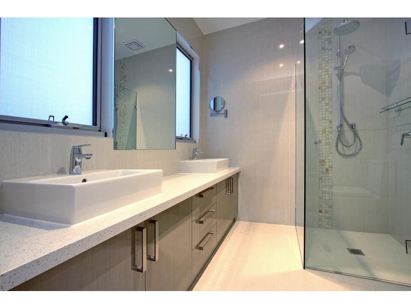 30 King Georges Ave, Mornington VIC 3931