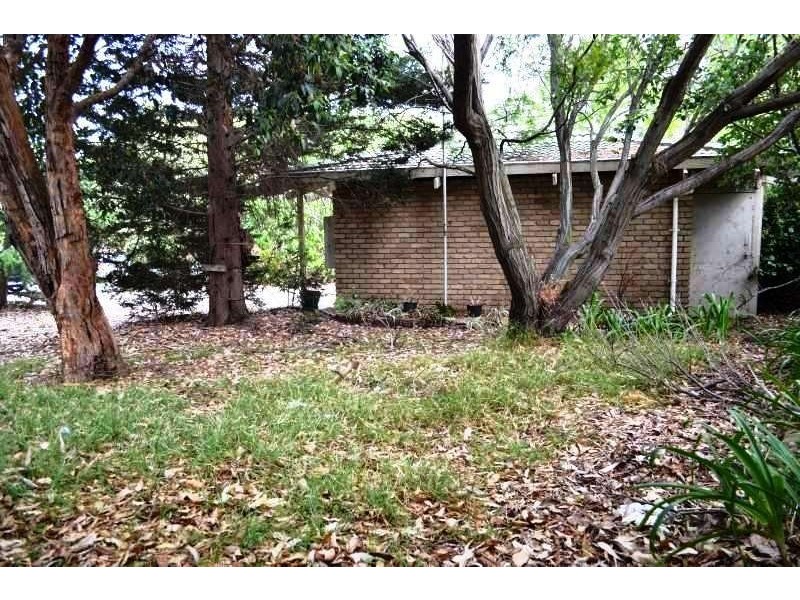 1291 Nepean Hwy( Cnr. Gannet St.), Mount Eliza VIC 3930