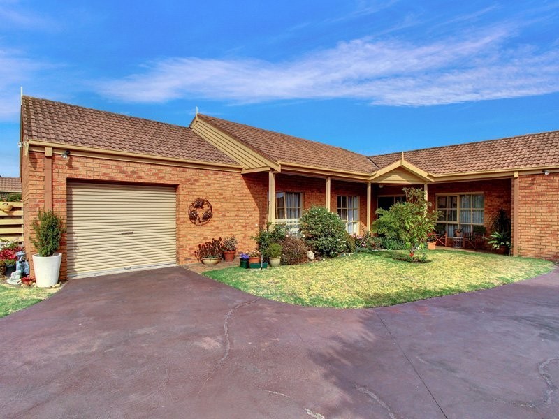 8/21 Lucerne Ave, Mornington VIC 3931