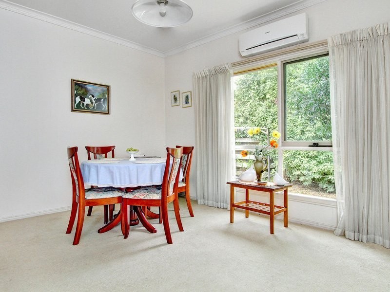 8/21 Lucerne Ave, Mornington VIC 3931