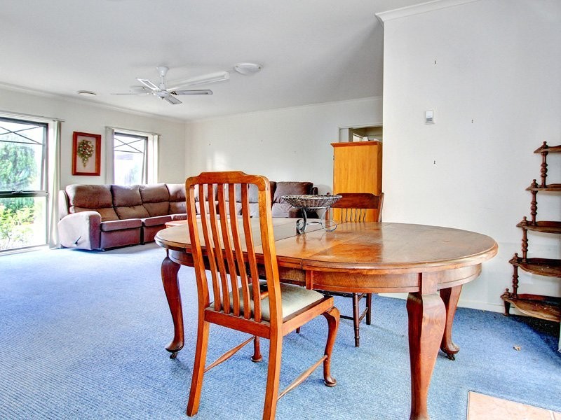 2/12 MacDonald Grove, Mornington VIC 3931