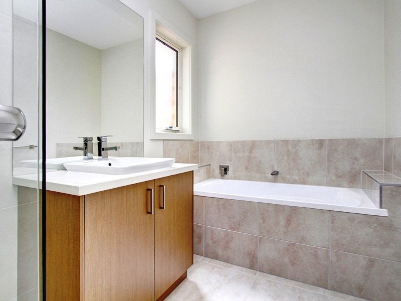 10/61 Green Island Ave, Mount Martha VIC 3934